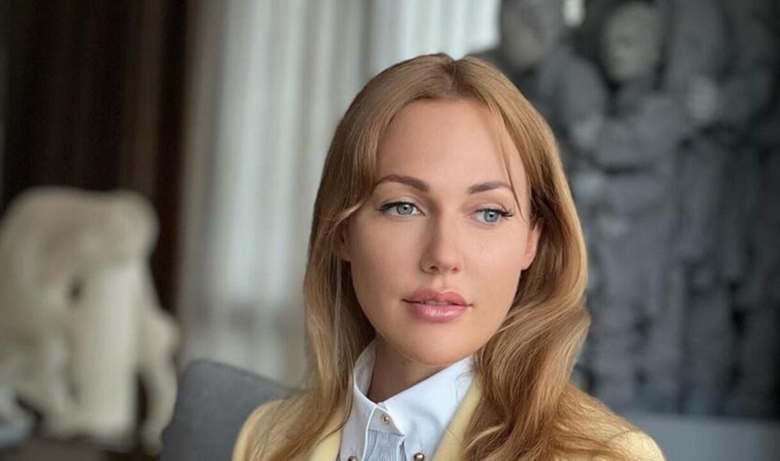 Meryem Uzerlinin katıldığı yemekten