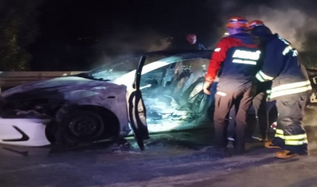 Erzincan'da trafik kazası: Araç