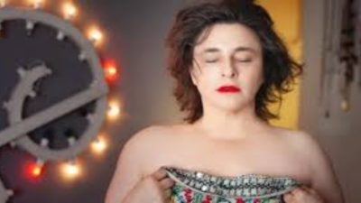 Esra Dermancıoğlu’nun tuvalet pozu sosyal medyanın gündemine oturdu