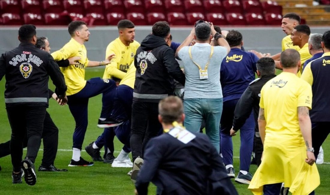 Galatasaray’dan derbi sonrası flaş Fenerbahçe adımı Trendyol Süper Lig'in 37.