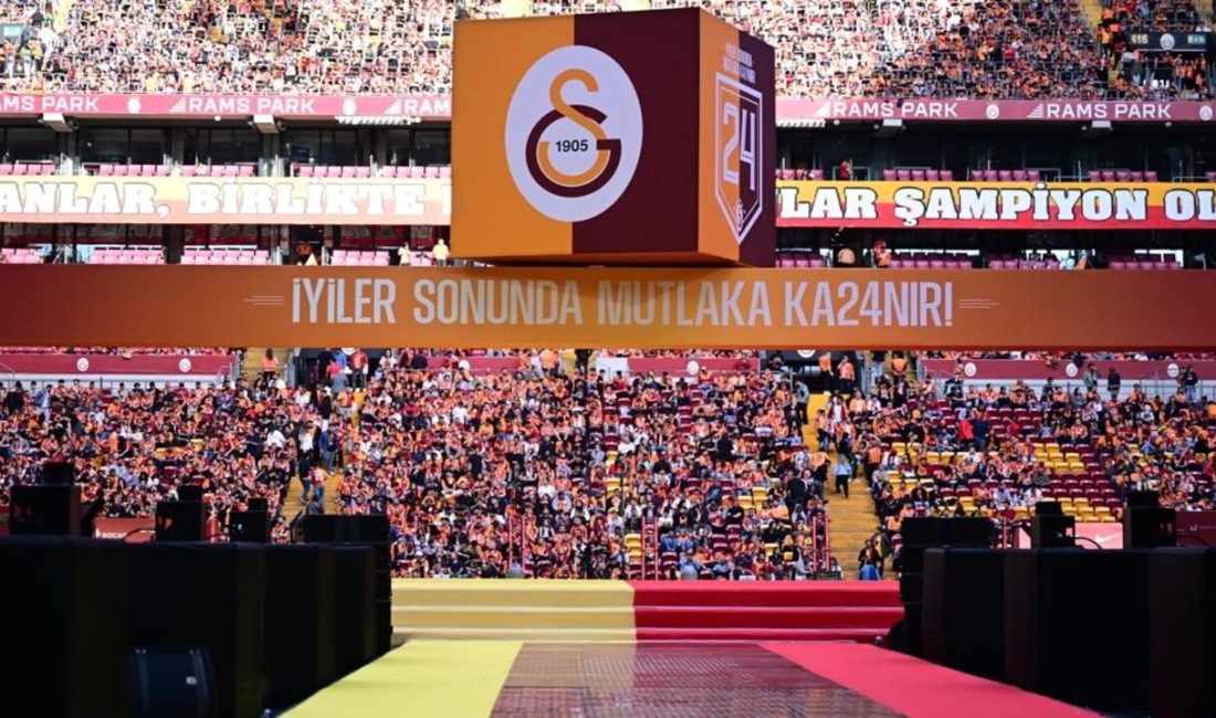 Galatasaraylıların açtığı pankart sosyal medyayı salladı Trendyol süper Lig’in zorlu
