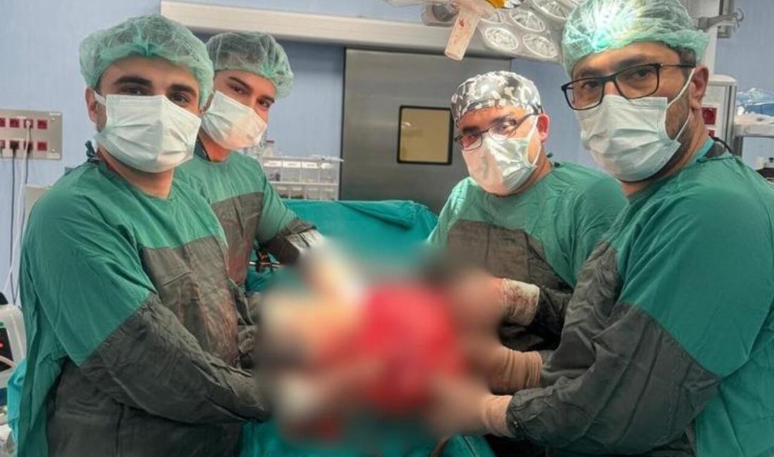 Karın ağrısının altından 35 cm’lik kitle çıktı! Gaziantep’te karın ağrısı, şişkinlik