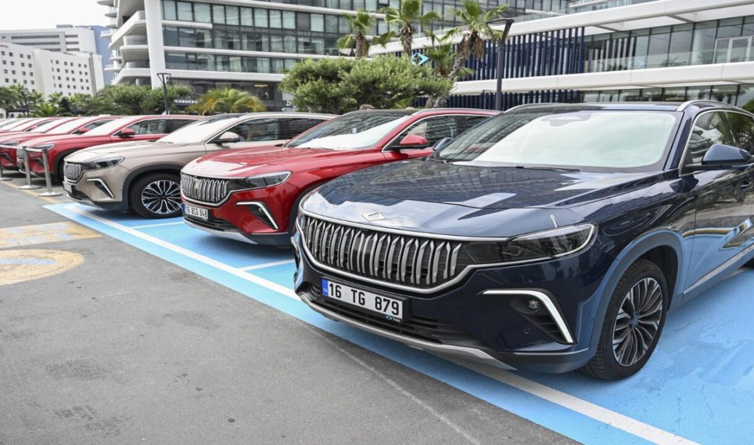 Hükümetin kamuda kemer sıkma