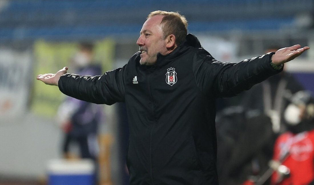 Sergen Yalçın Antalyaspor’a resmen veda etti Sergen Yalçın Antalyaspor'u bırakacağını