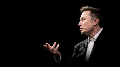Tesla’da Elon Musk’ın maaşı tartışma konusu oldu