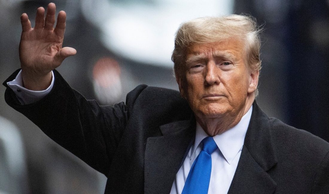 Trump herkesi şaşırtmaya devam