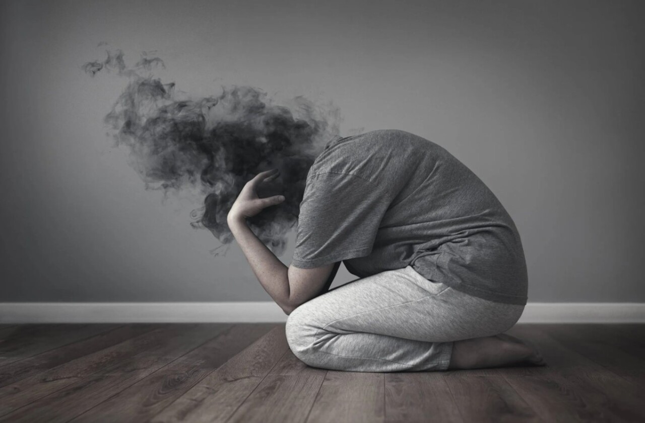 DEPRESYON BEYİN HÜCRELERİNİ TEHDİT EDİYOR