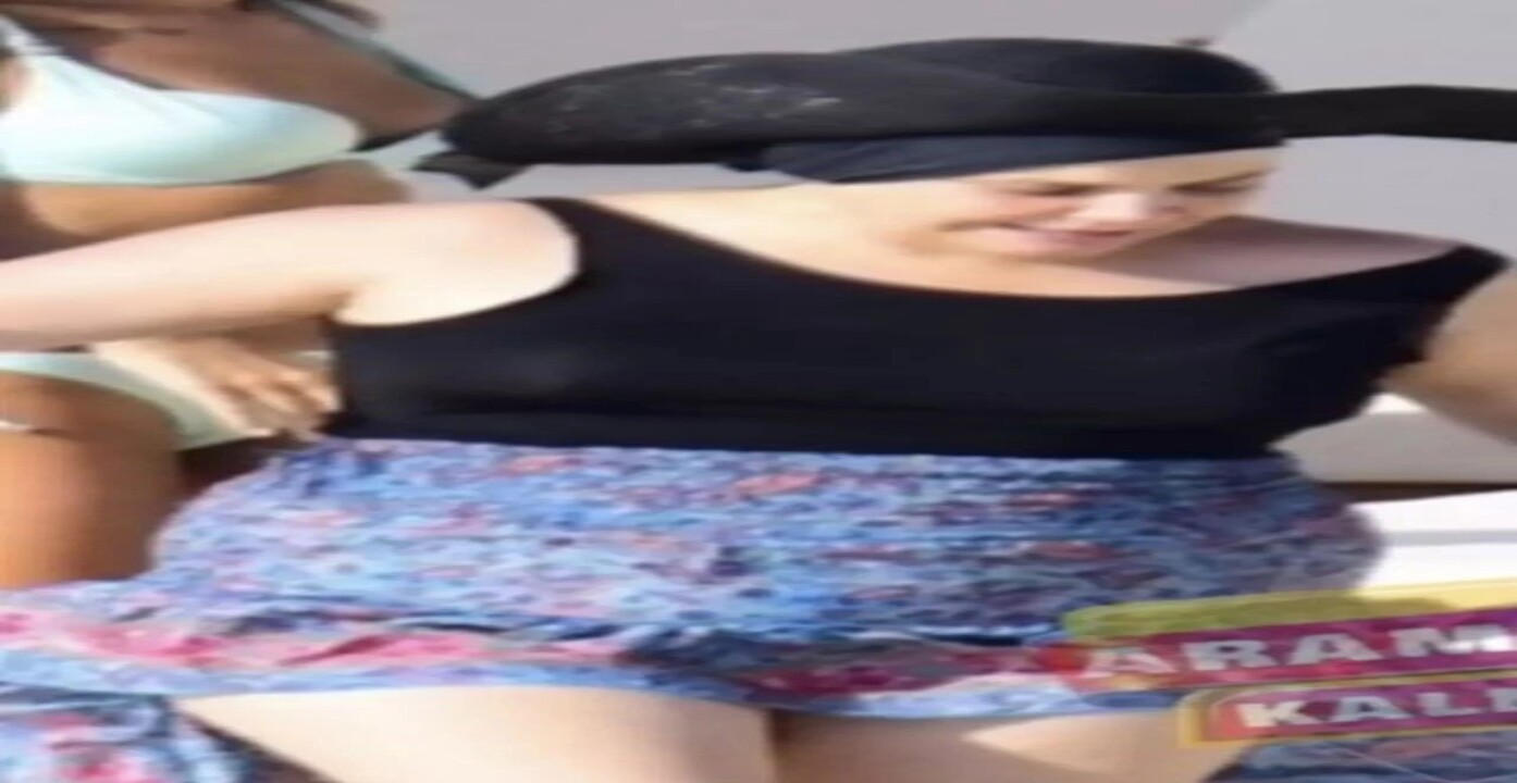 Oyuncu Feyza Civelek'in plaj stili sosyal medyada gündem oldu